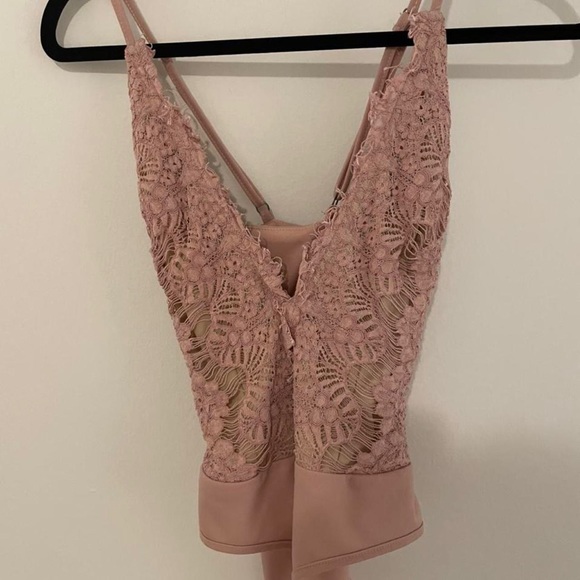 Windsor Rose Lace Bodysuit - Picture 2 of 2